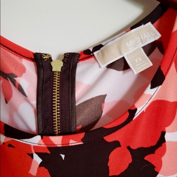 Like new authentic MK dress - Picture 2 of 4